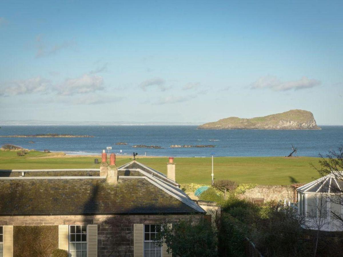 Benholm -Stunning 3-Bed Apartment In North Berwick Kültér fotó